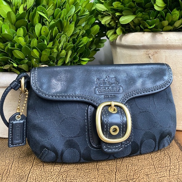 Coach Bleeker Black Signature Canvas Tattersall Lined Clutch Wristlet - Picture 6 of 11